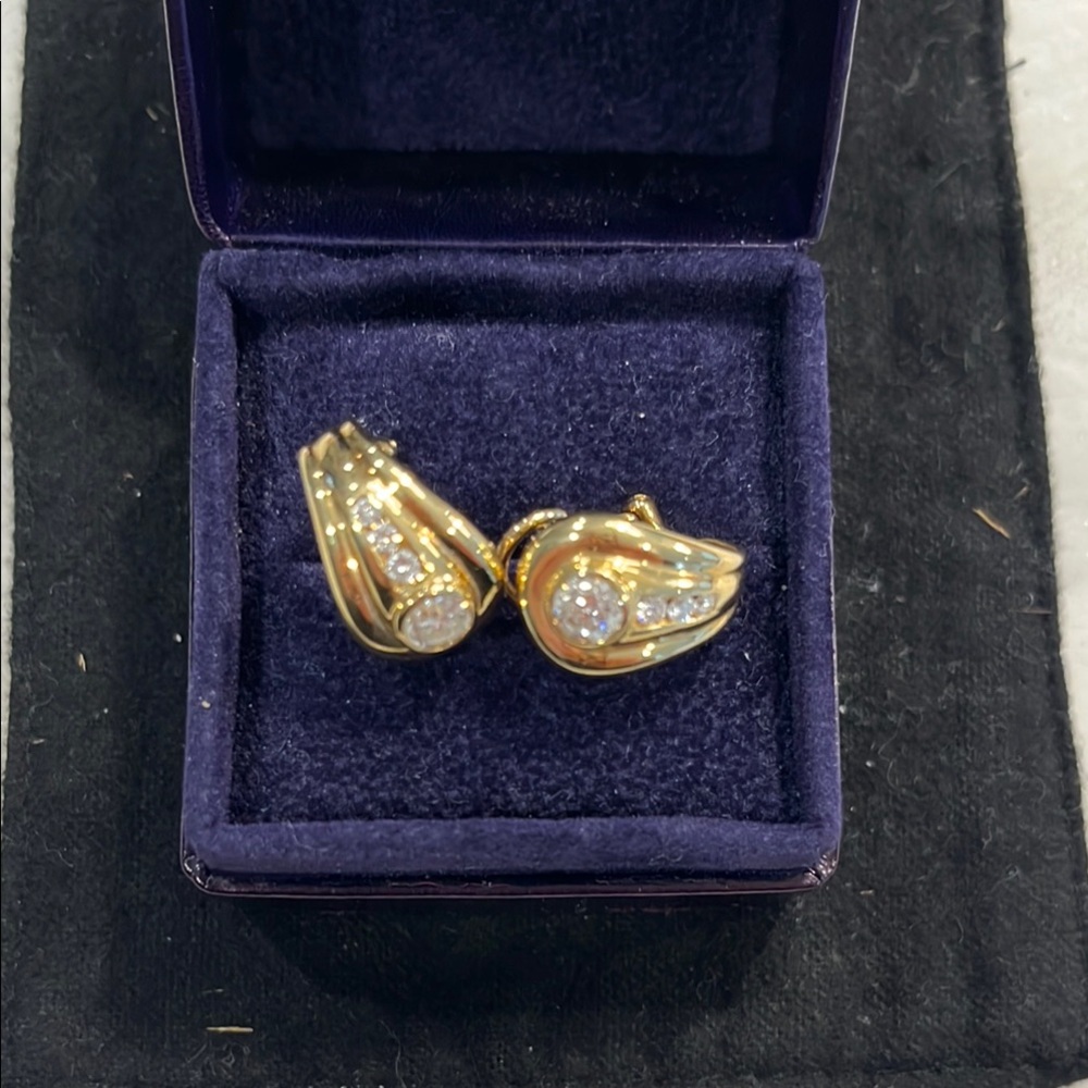 Diamond and 14K gold hoop style earrings